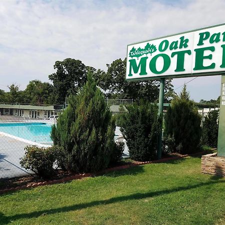 Oak Park Motel Tahlequah Kültér fotó